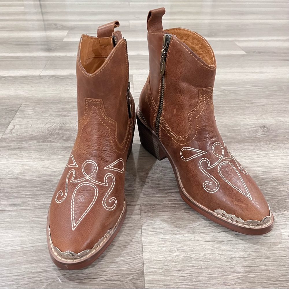 Spell Cactus Rose Leather Ankle Boots